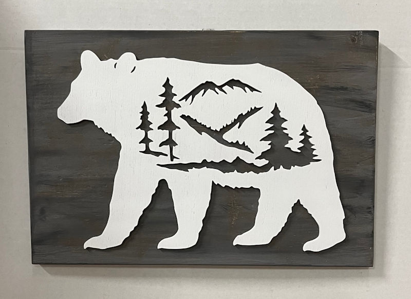 (image for) Mountain Bear Wall Decor